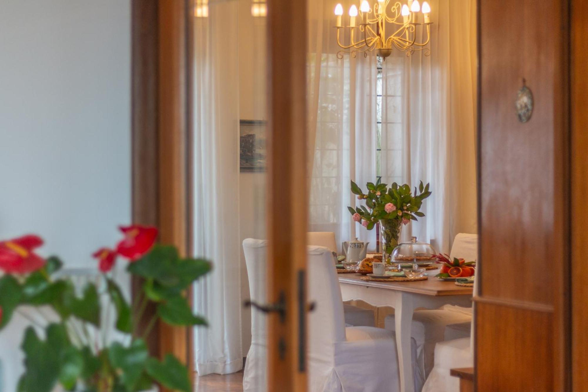 Spaziosa Villa Bifamiliare カンパニャーノ・ディ・ローマ エクステリア 写真